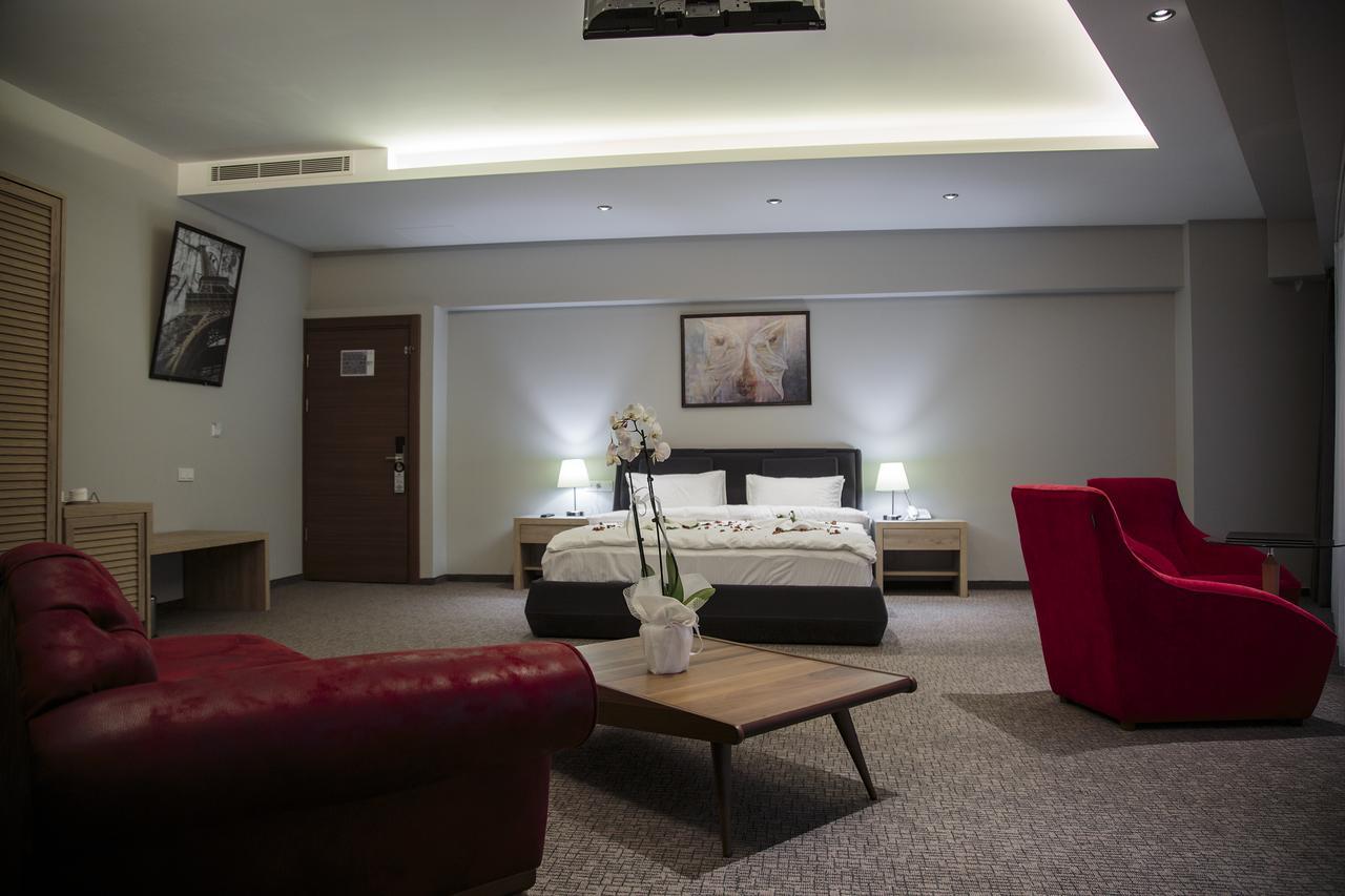 Hotel City Inegoel 外观 照片
