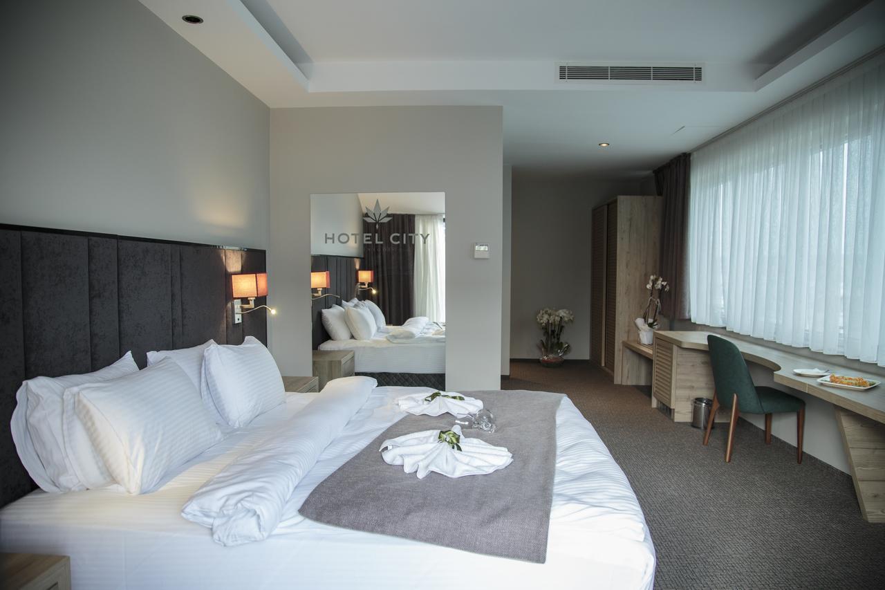 Hotel City Inegoel 外观 照片